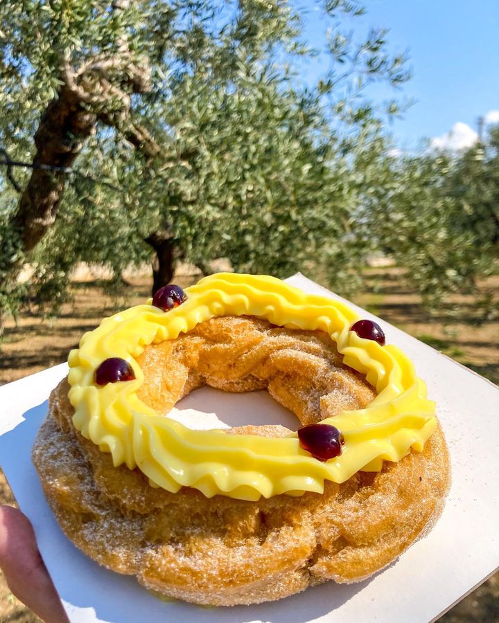 LA DIETA, DOMANI.
GODETEVI IL PRESENTE. Godetevi la super #zeppola tradizionale di @pasticceria_gattulli , fritta in #
