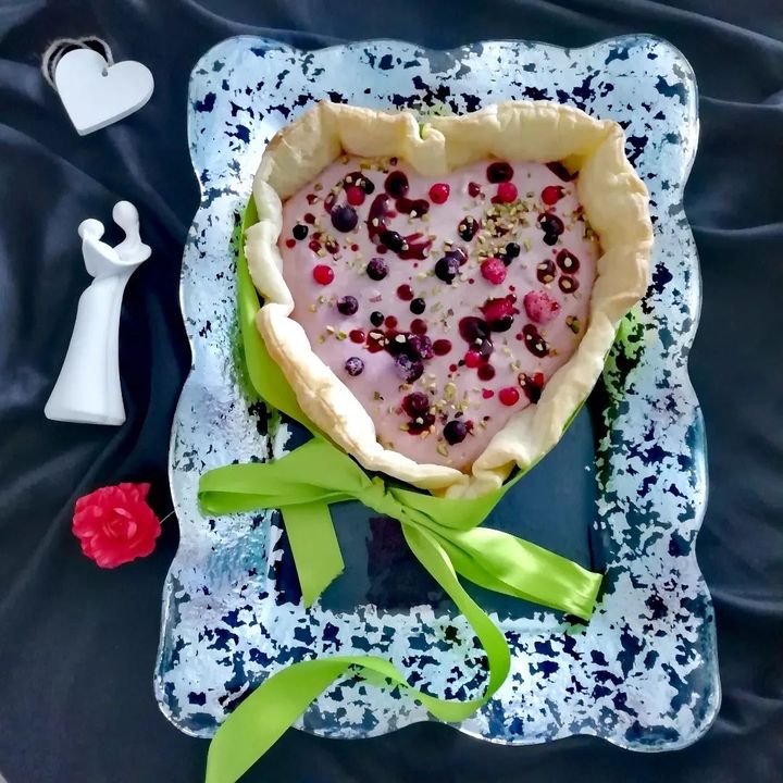 Buongiorno e buon #sanvalentino ?
Oggi voglio festeggiare l&#039;#amore con questo semplice #cuoredisfoglia ripieno di 