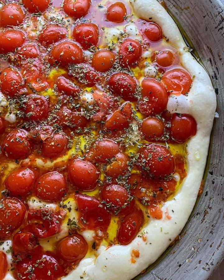 Dal Vangelo secondo il “BARESE DOP” 
N.1 Con la focaccia non siate egoisti ad 