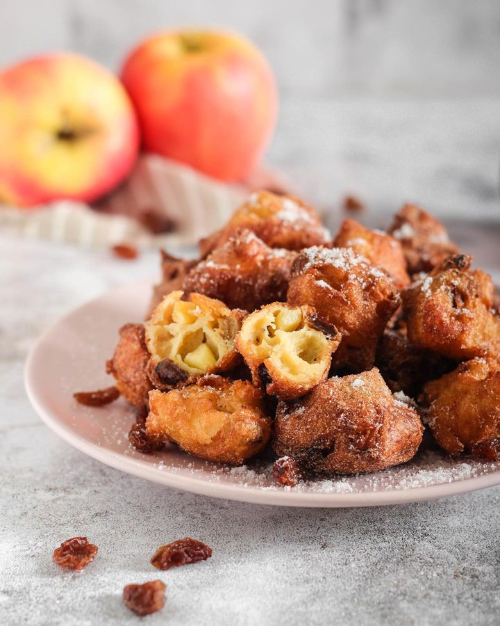 Stanchi delle solite frittelle di carnevale??

Allora provate queste!?
Realizzate con il Marsala e ricche 